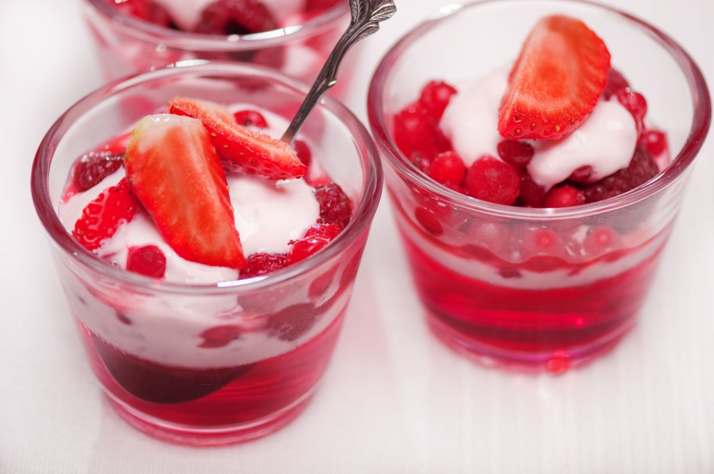 Vanilla Yogurt, Fresh Berries, & Strawberry Gel – Lakeview Farms